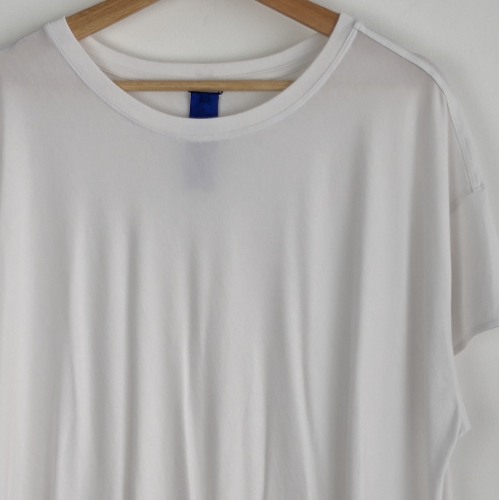 Kit + Ace • Wave Tee - Picture 3 of 7